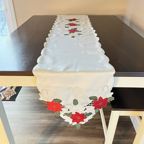 VTG Polysatin Christmas Table Runner Long Red Poinsettas Gold trim 13.5 x 88in - Picture 1 of 12